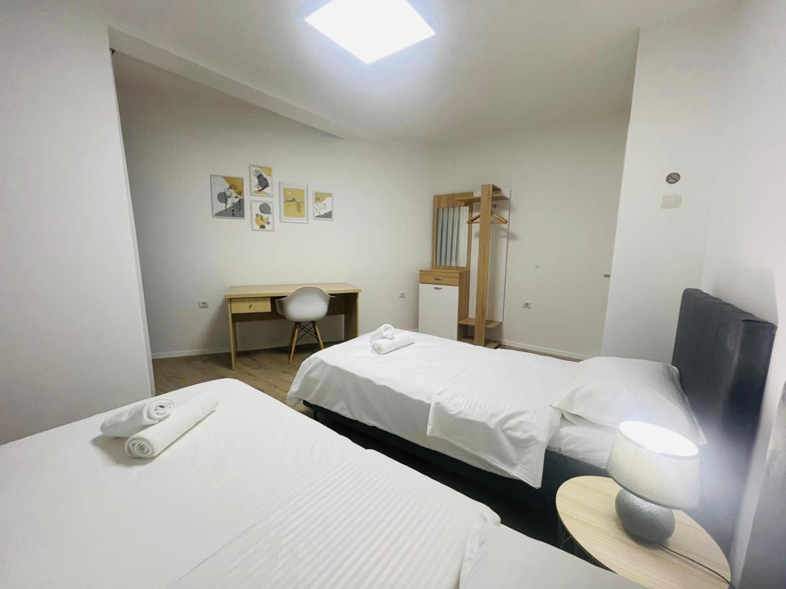 Pristinanest Hotel Екстериор снимка