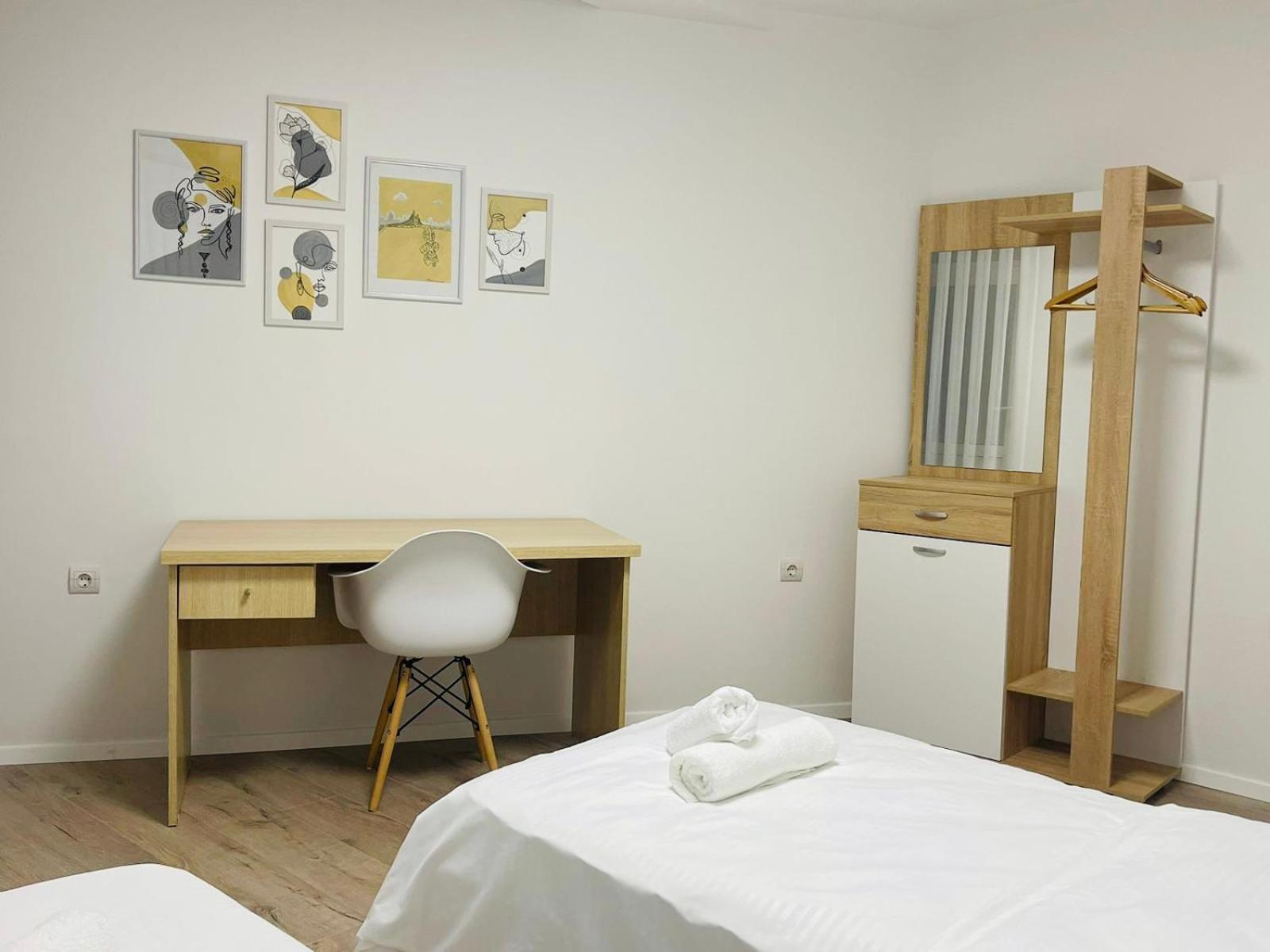 Pristinanest Hotel Екстериор снимка