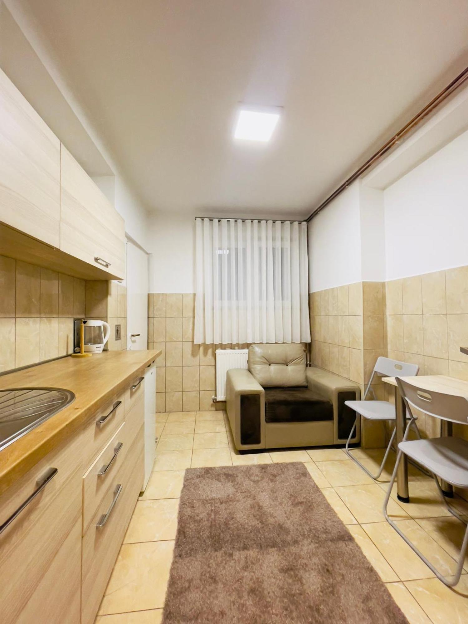 Pristinanest Hotel Екстериор снимка