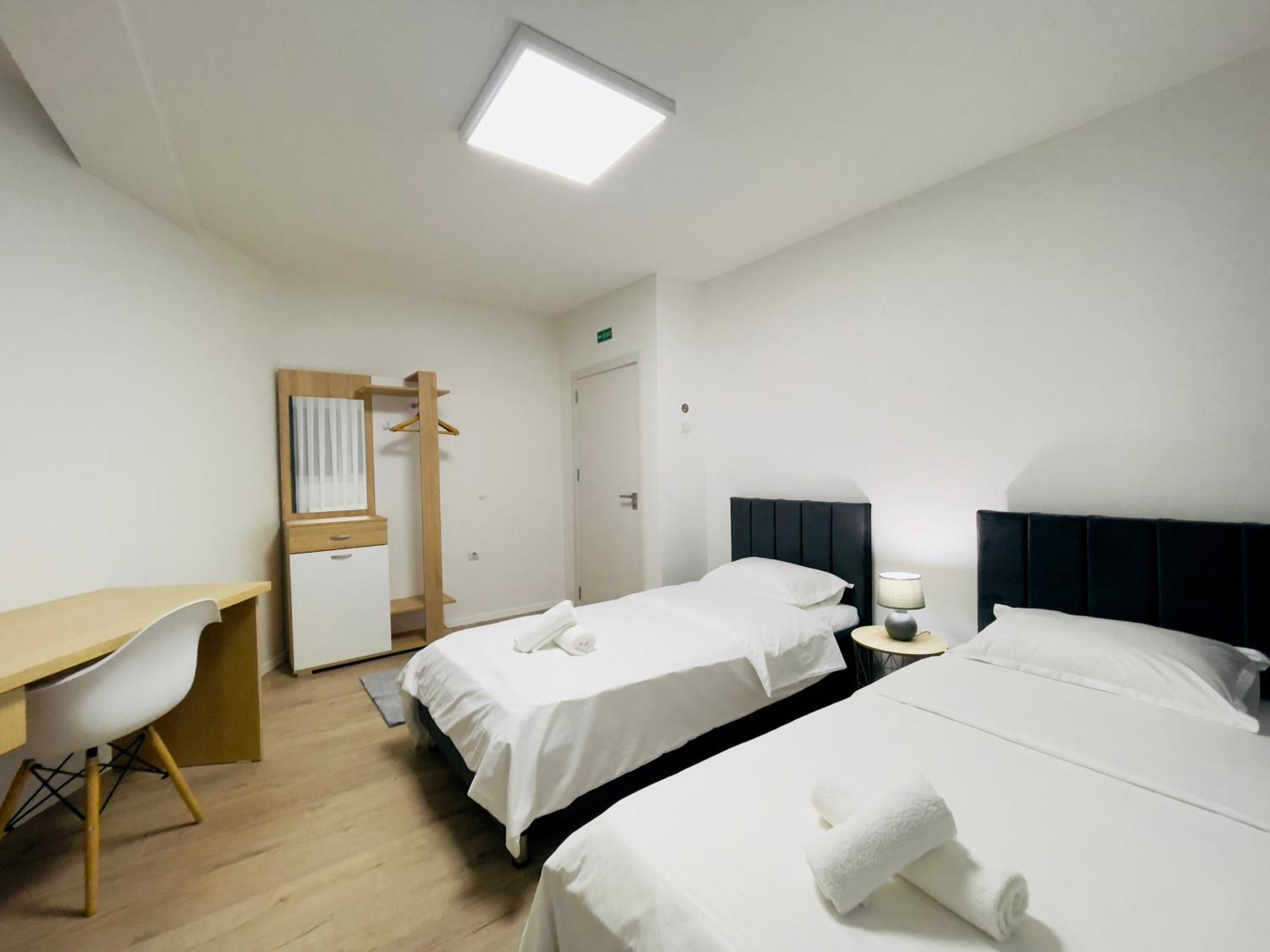 Pristinanest Hotel Екстериор снимка